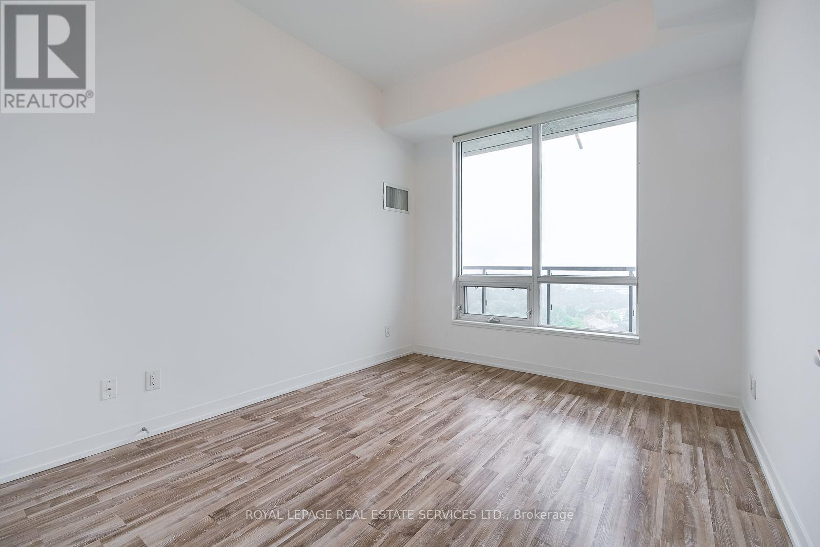 #1605 840 QUEENS PLATE DRIVE - 21
