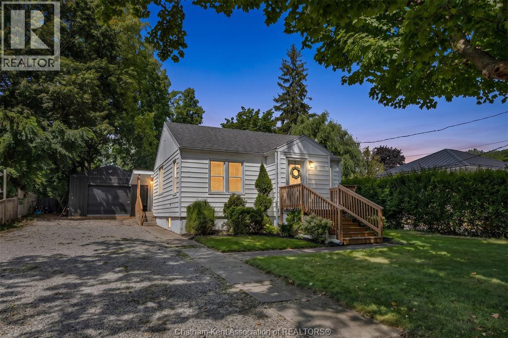18 CATHCART Street East, Ridgetown, Ontario, N0P2C0, Ridgetown, Ontario — photo 4 of 5