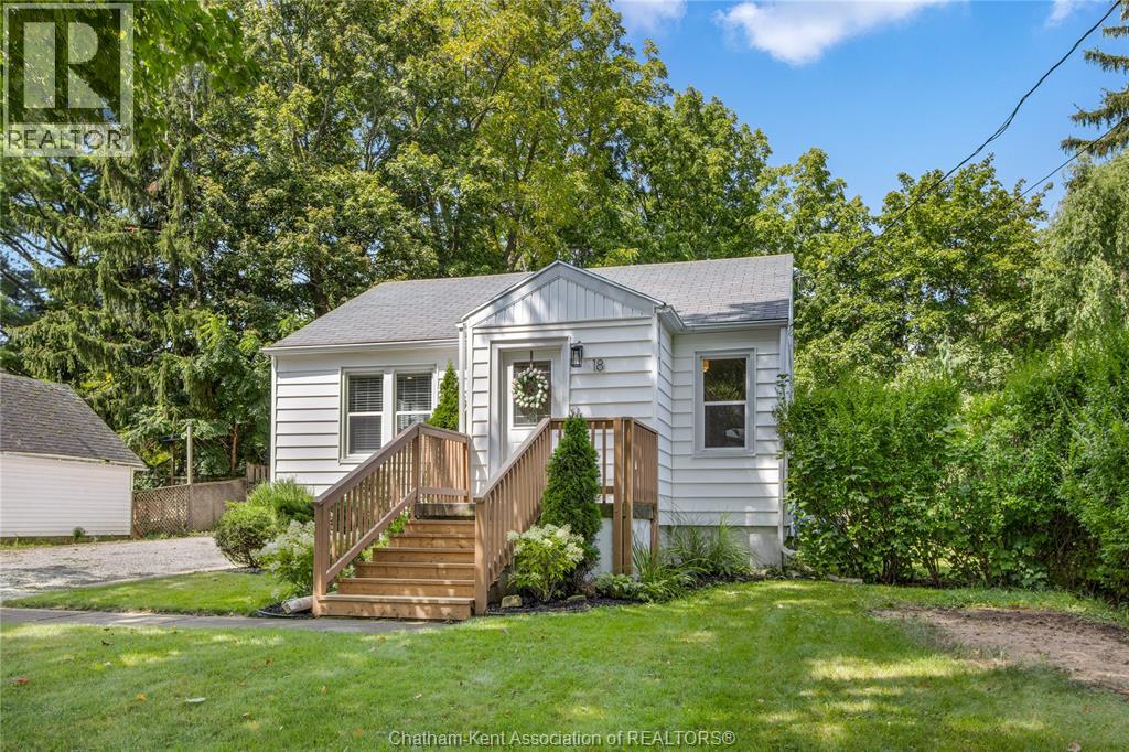 18 CATHCART Street East, Ridgetown, Ontario, N0P2C0, Ridgetown, Ontario — photo 5 of 5