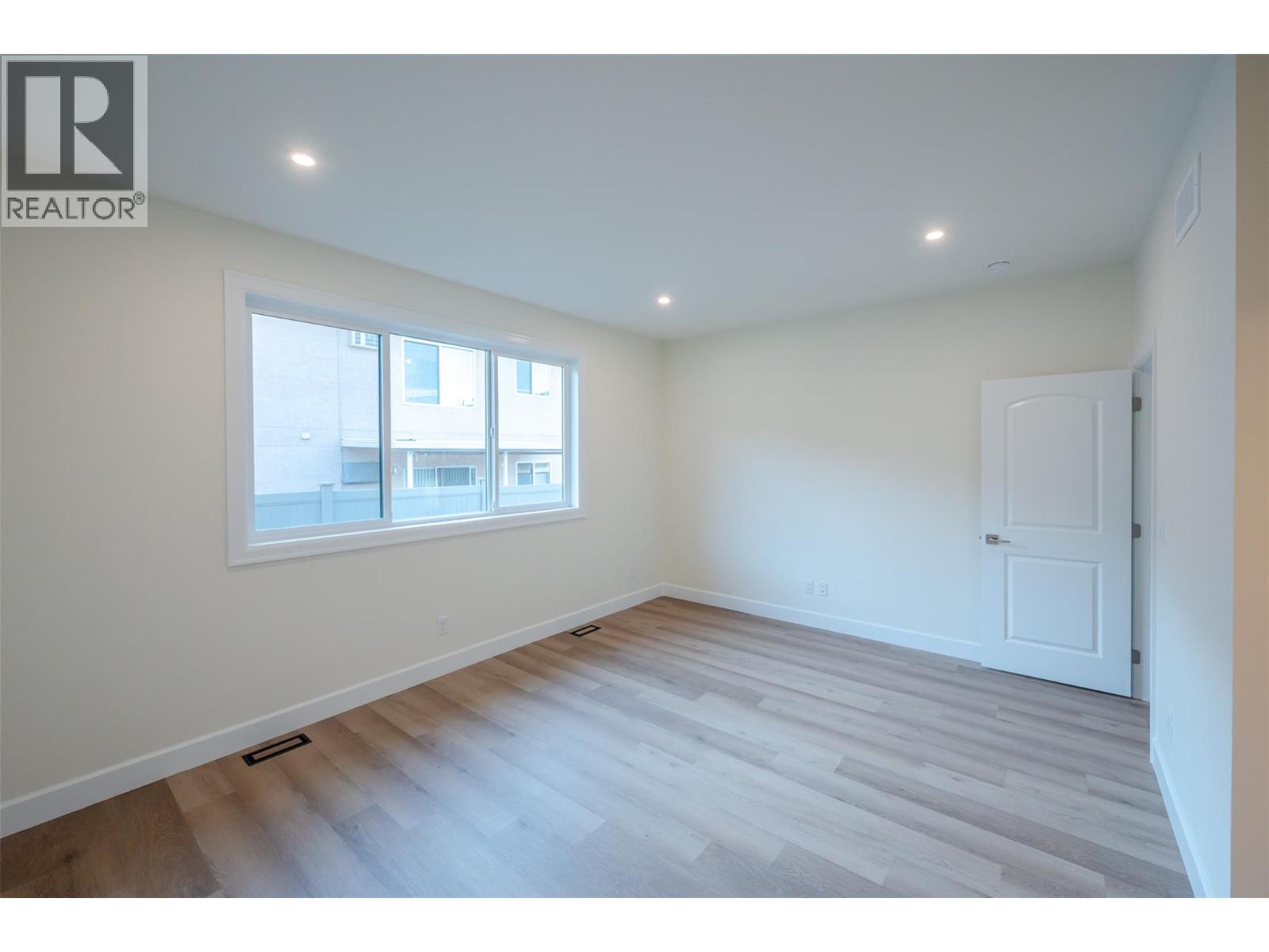 243 Bentgrass Avenue, Oliver