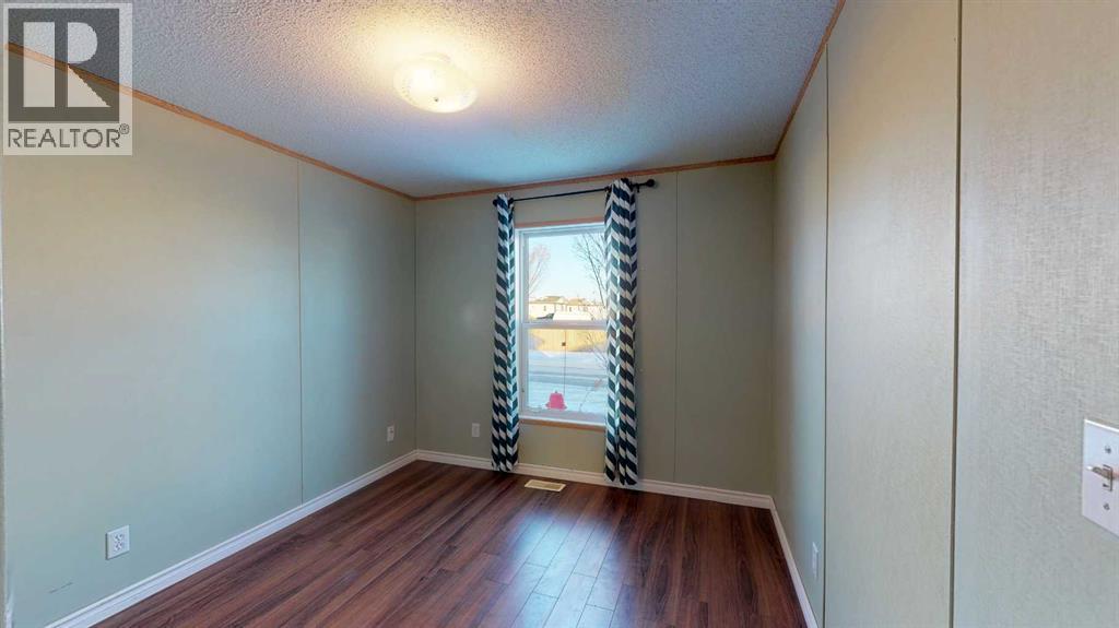 9011 88 Avenue - Image 13