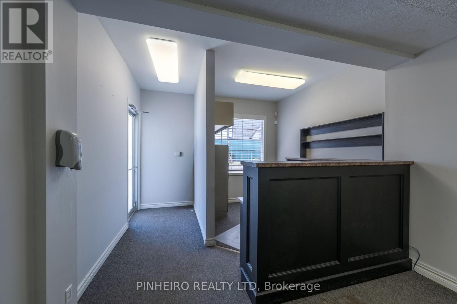 369 Hamilton Road, London East (East L), Ontario, N5Z1R6, London East (East L), Ontario — photo 4 of 5