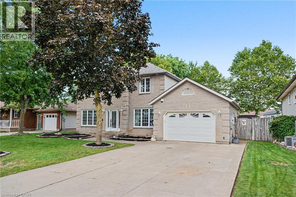 21 FAREWELL Crescent, Smithville, Ontario, L0R2A0, Smithville, Ontario — photo 3 of 5