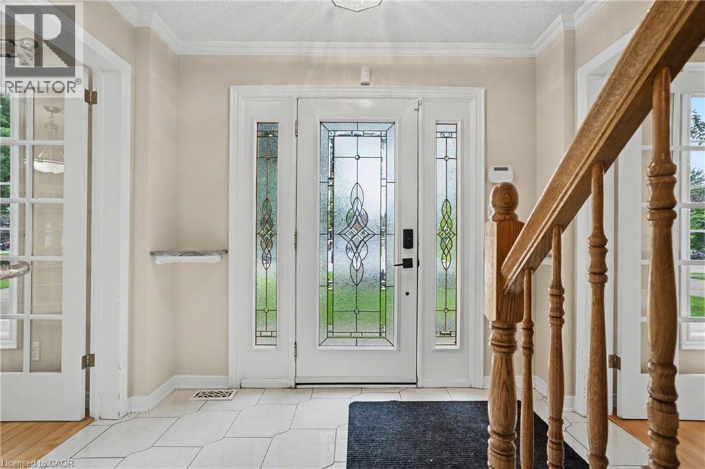 21 FAREWELL Crescent, Smithville, Ontario, L0R2A0, Smithville, Ontario — photo 4 of 5