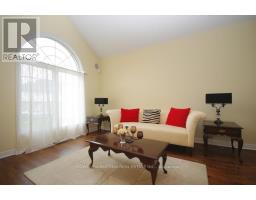 Living room - 154 Finn Court, Ottawa, ON K1V2C8 Photo 6