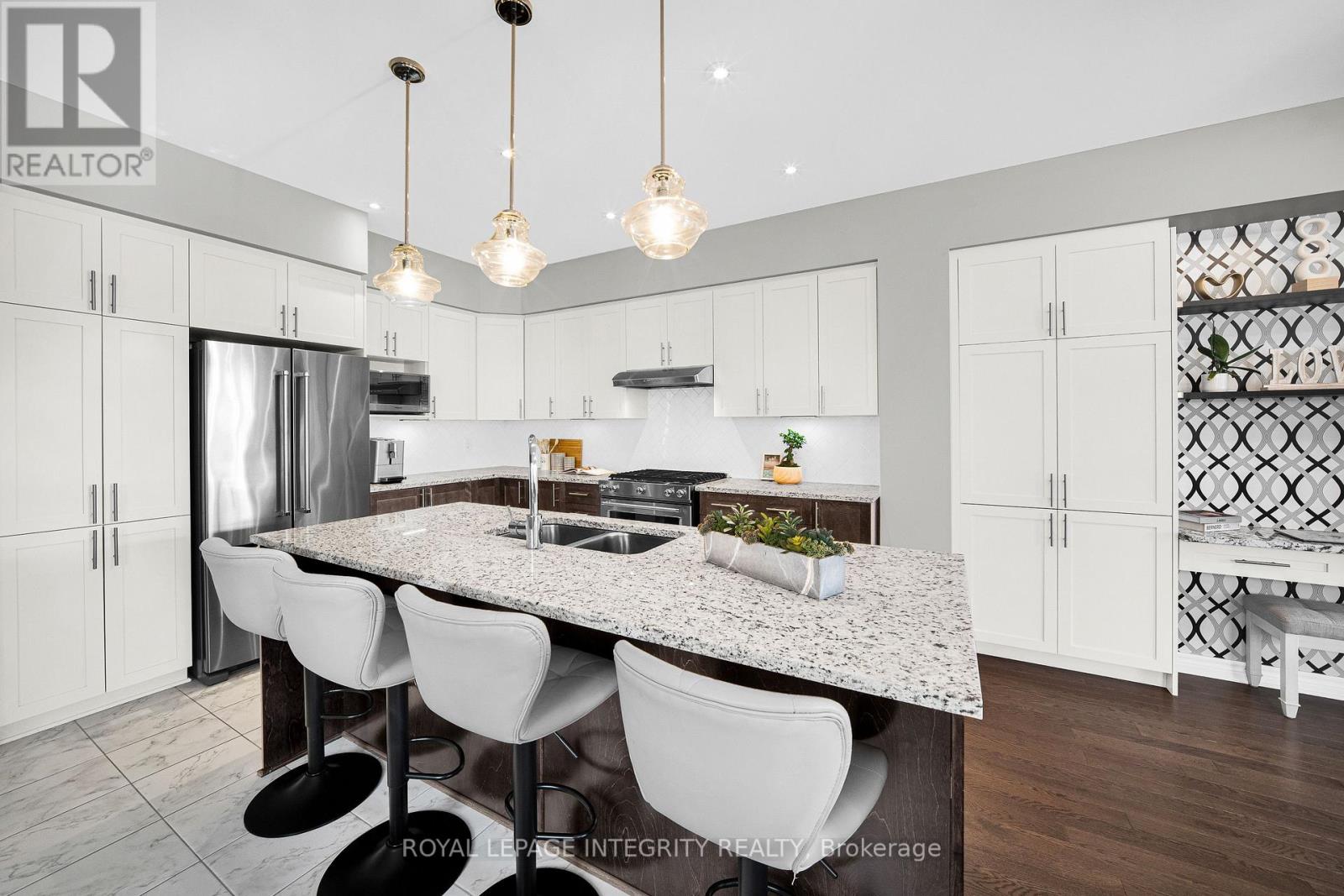 4 Bed, 3 Bath House for Sale in Ottawa – 168 LARIMAR CIRCLE, Ottawa – MLS# X13740786 - Image 14