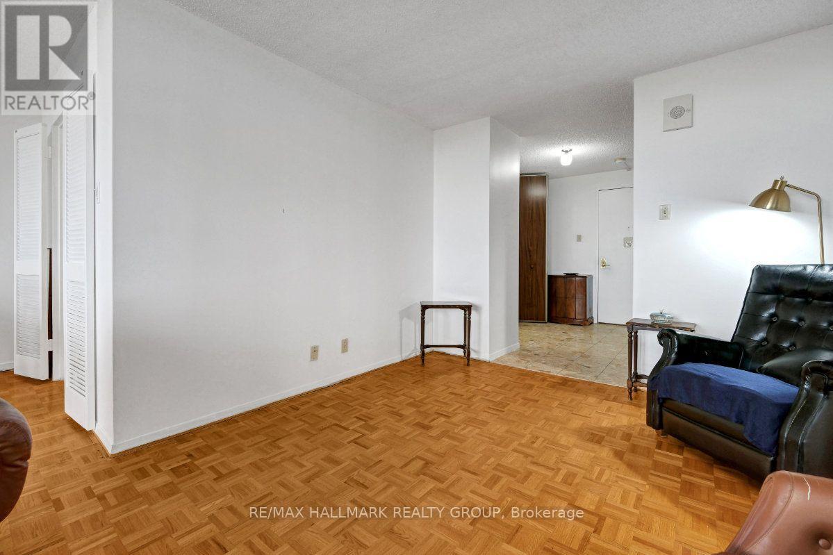 #2204 505 ST LAURENT BOULEVARD - Image 13