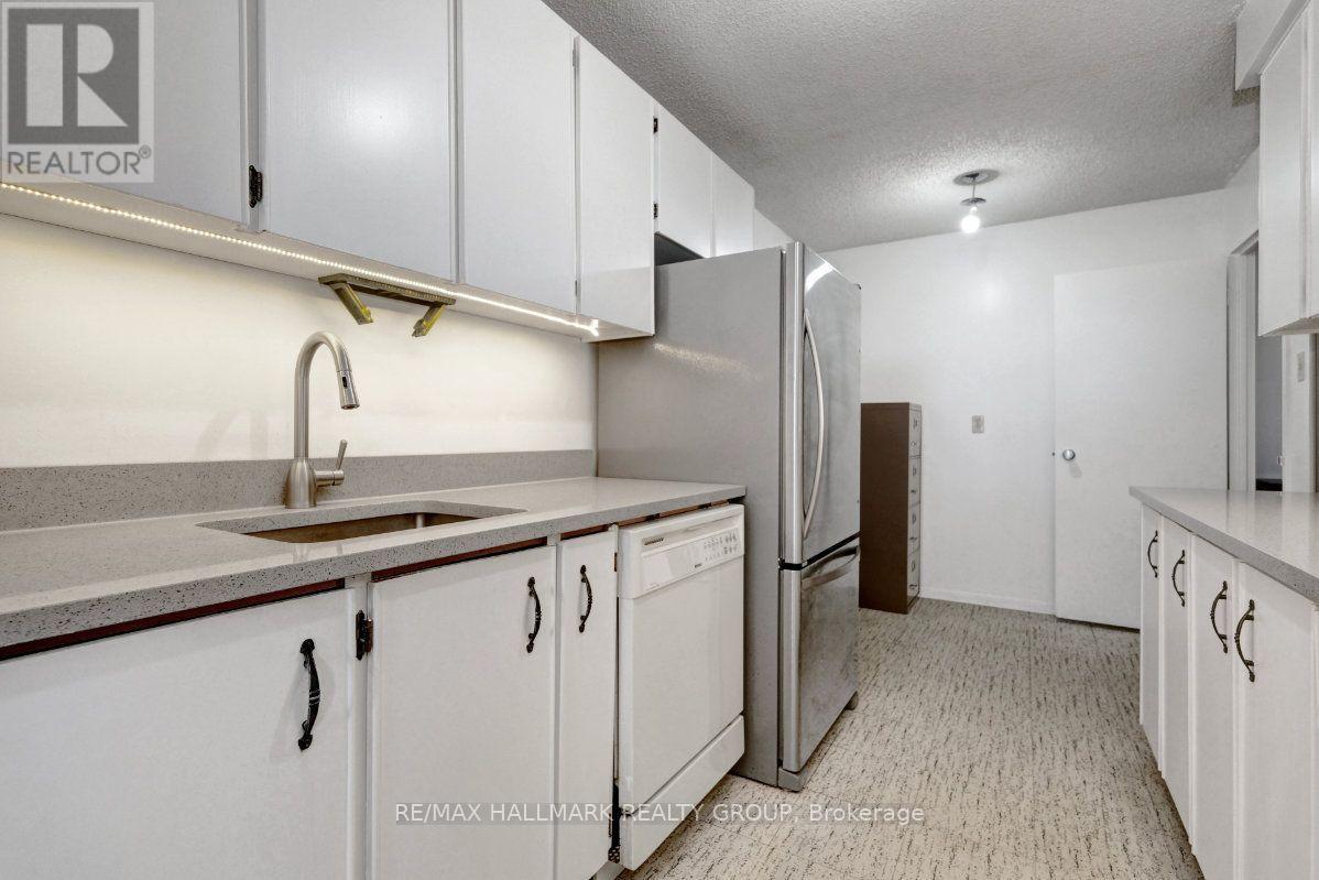 #2204 505 ST LAURENT BOULEVARD - Image 18