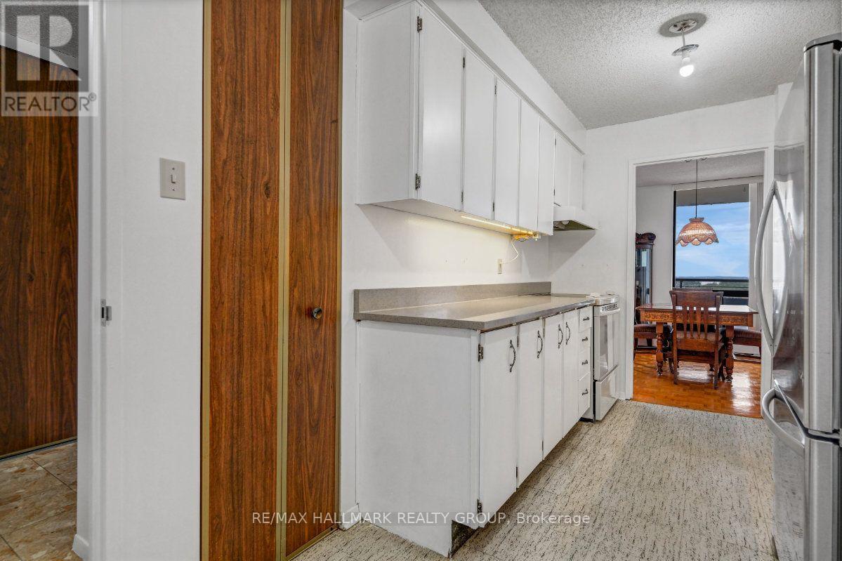 #2204 505 ST LAURENT BOULEVARD - Image 21