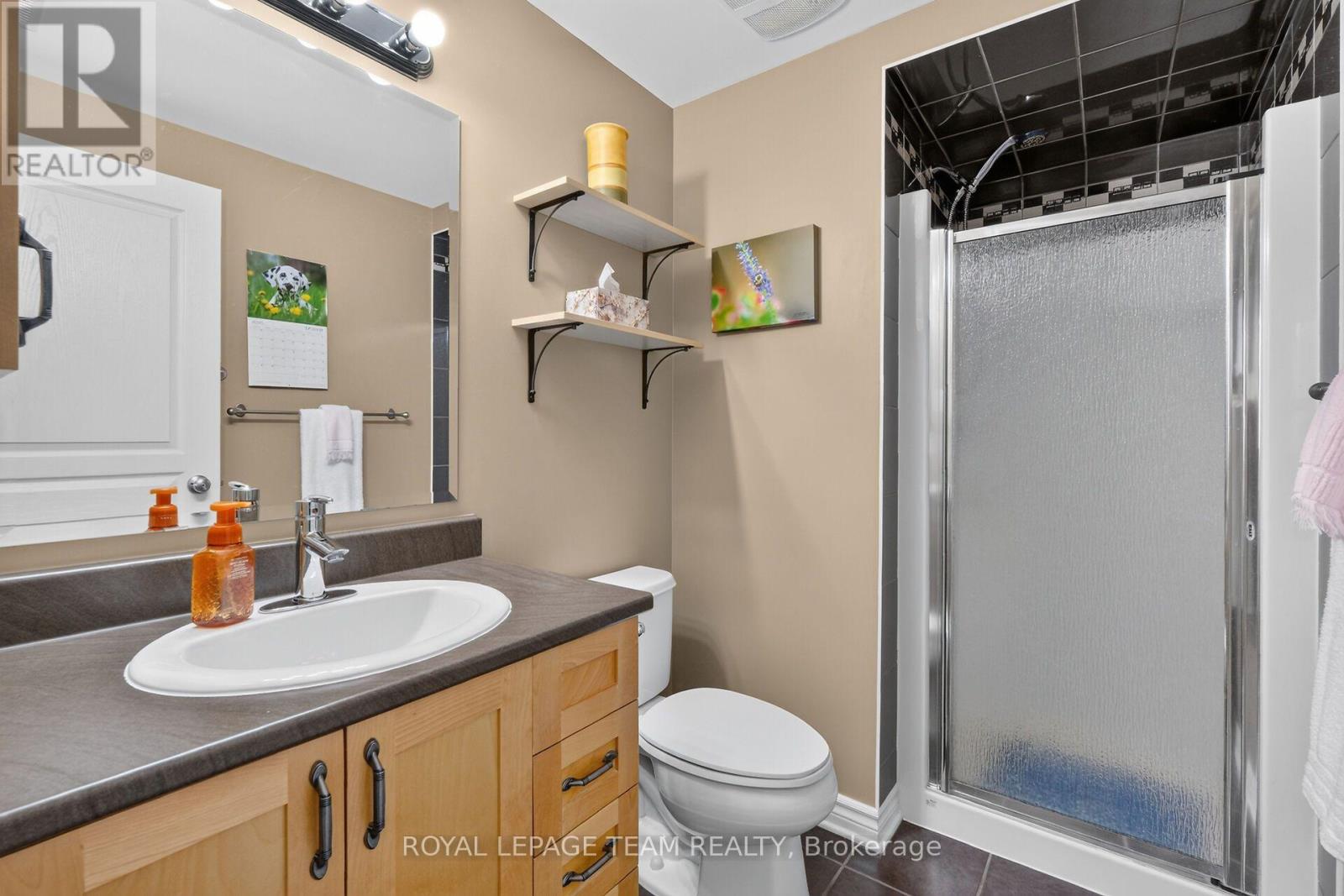 2 Bed, 2 Bath House for Sale in Ottawa – B – 1004 BERYL PRIVATE, Ottawa – MLS# X13740902 - Image 24