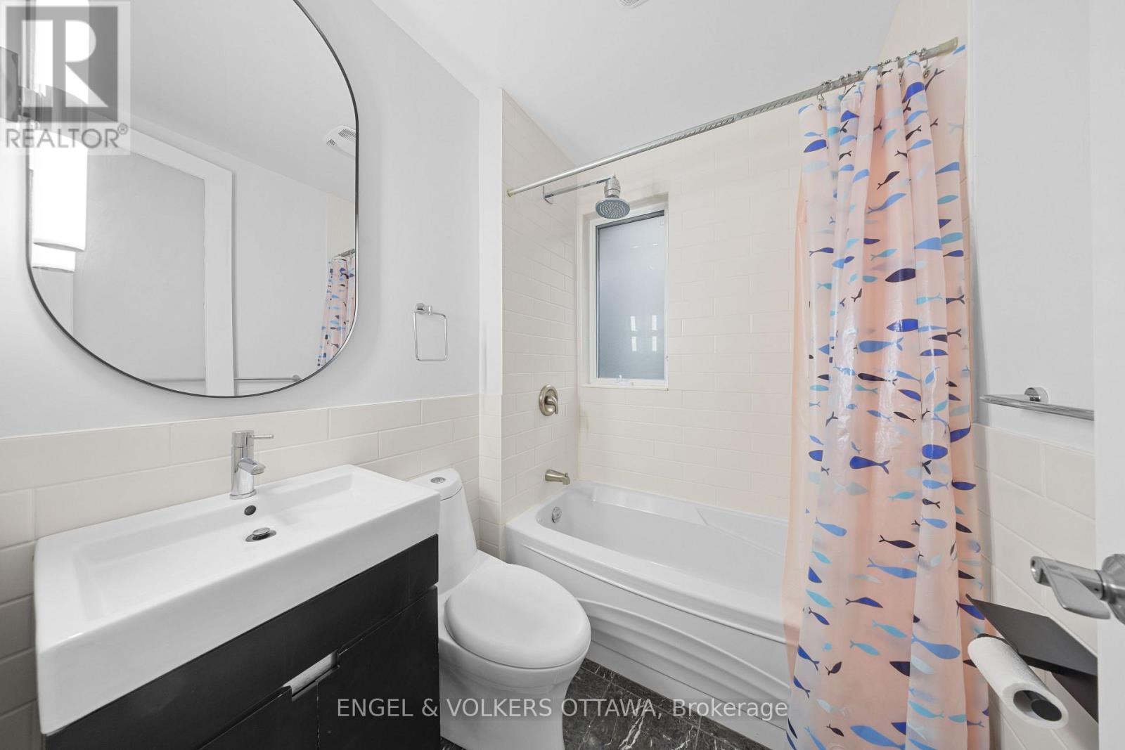 3 Bed, 3 Bath House for Sale in Ottawa – 53 VAUGHAN STREET, Ottawa – MLS# X13740908 - Image 18