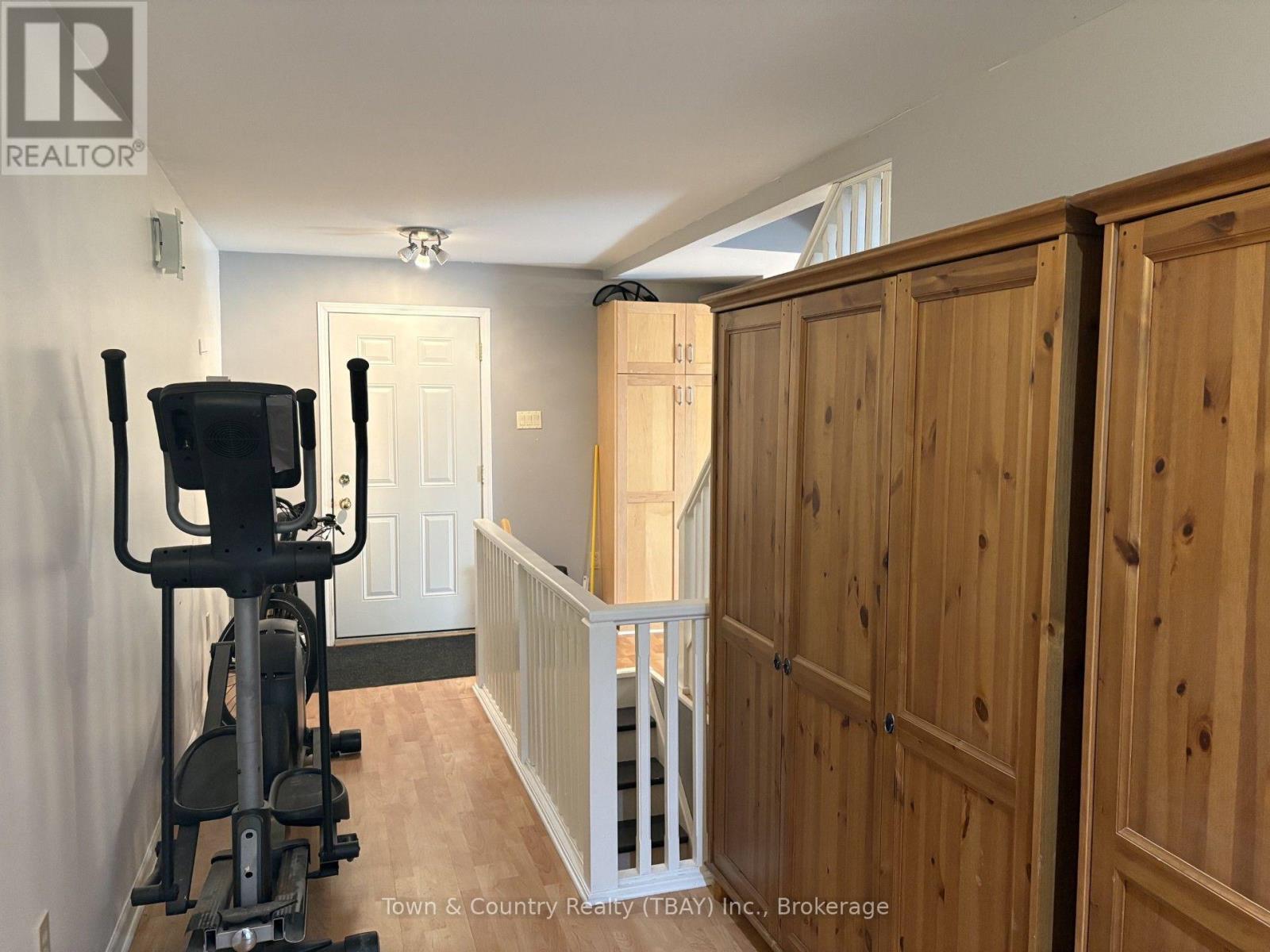 62 ROCKWOOD AVENUE N - 2