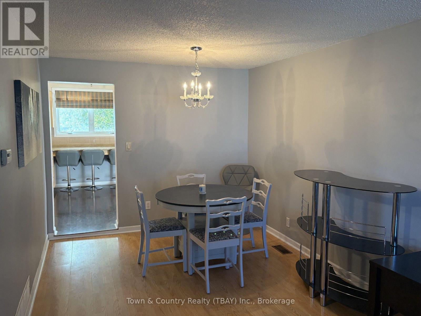 62 ROCKWOOD AVENUE N - Image 4