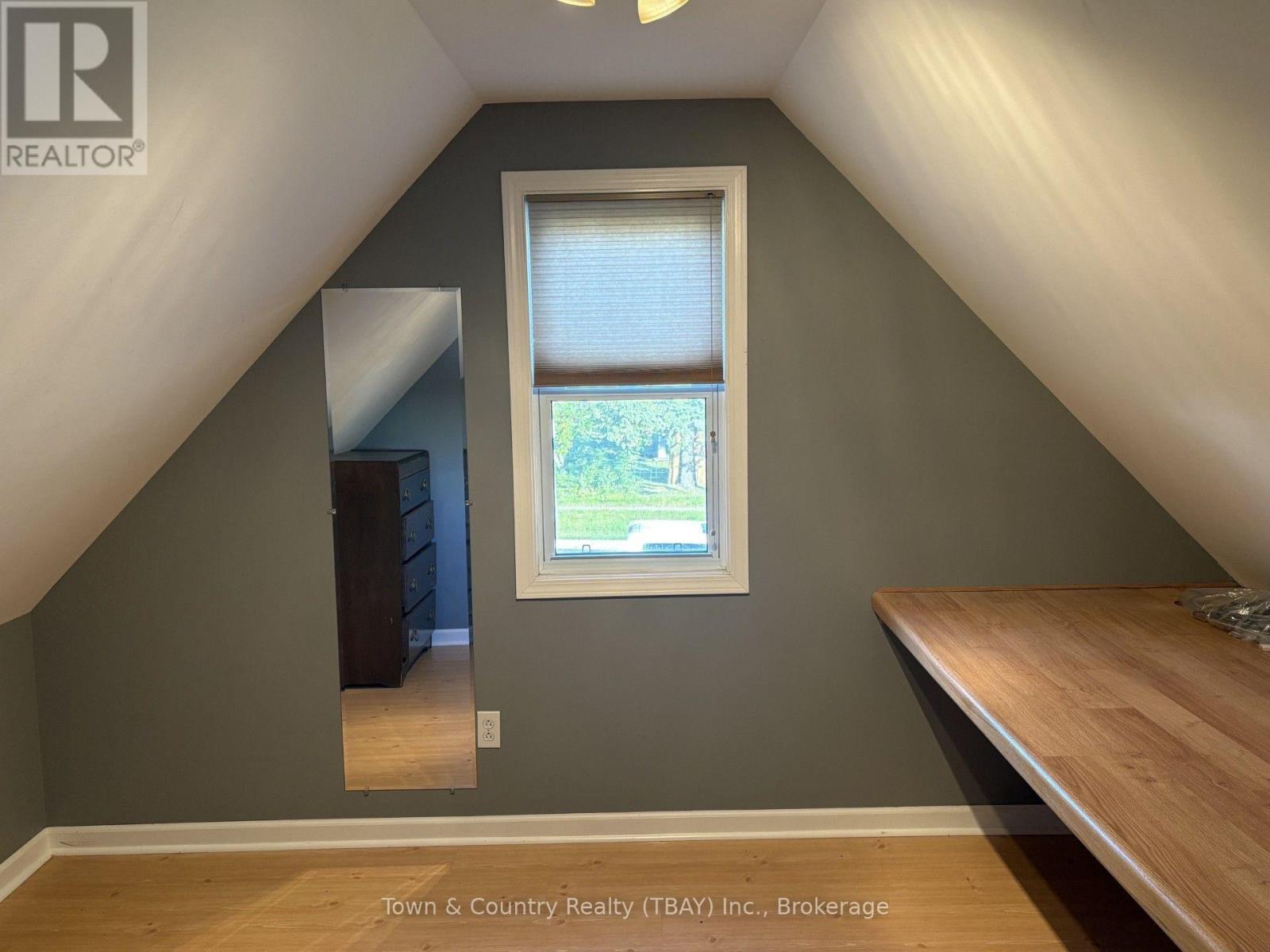 62 ROCKWOOD AVENUE N - Image 8