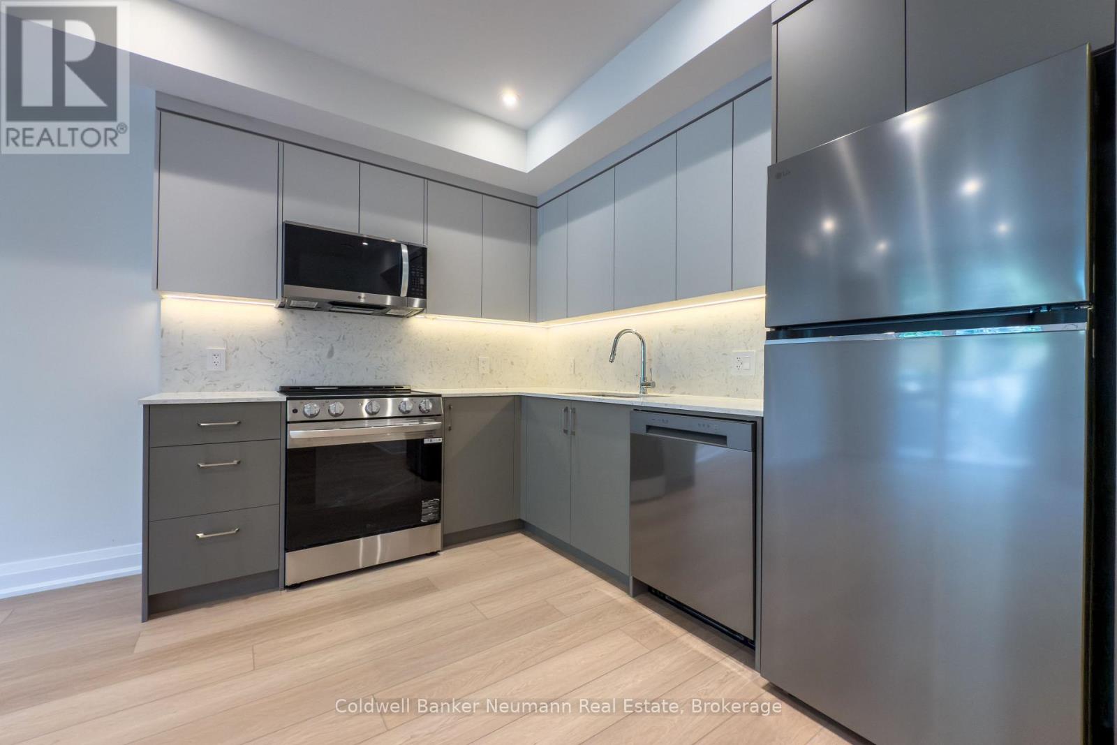 1 - 14 STEVENSON STREET N, Guelph (St. George's) — photo 3