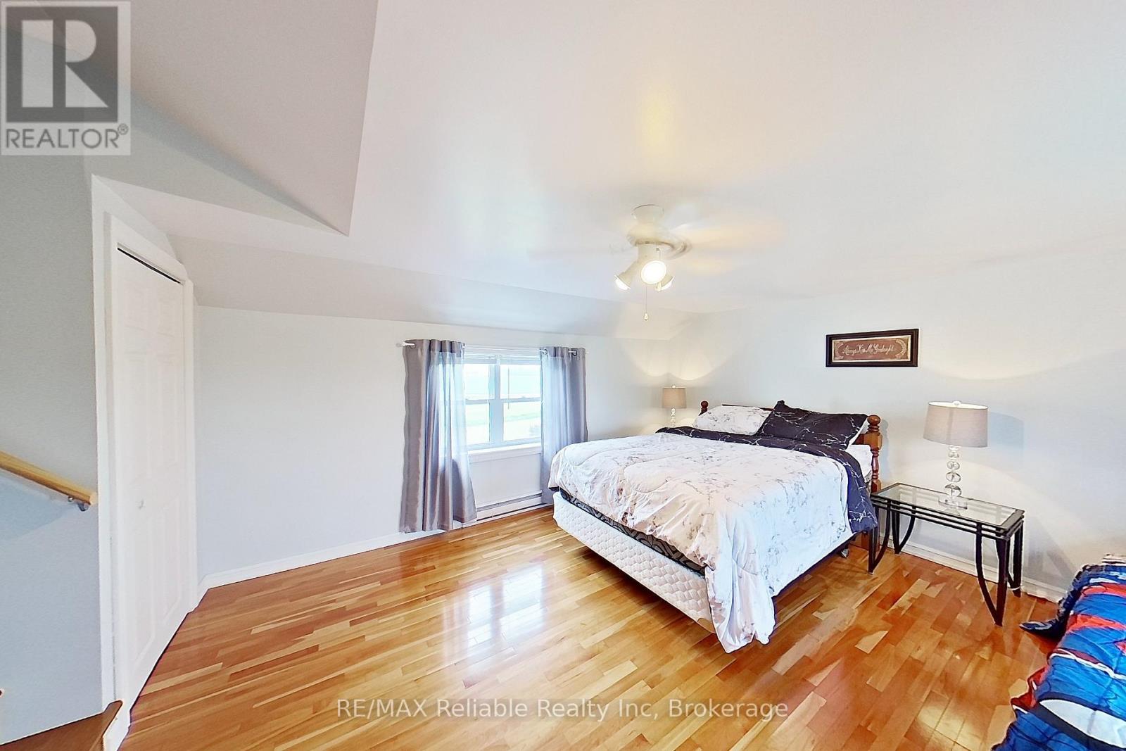 73053 BLUEWATER HIGHWAY - Image 19