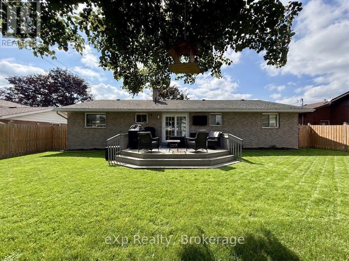 209 15TH AVENUE - Image 21