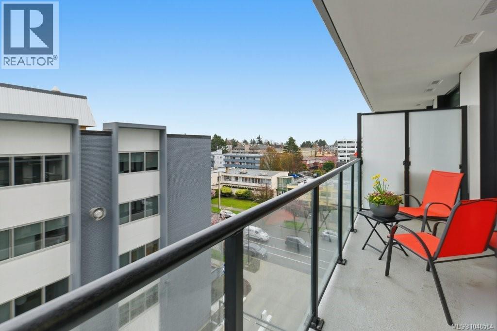 606 1100 Yates Street, Victoria