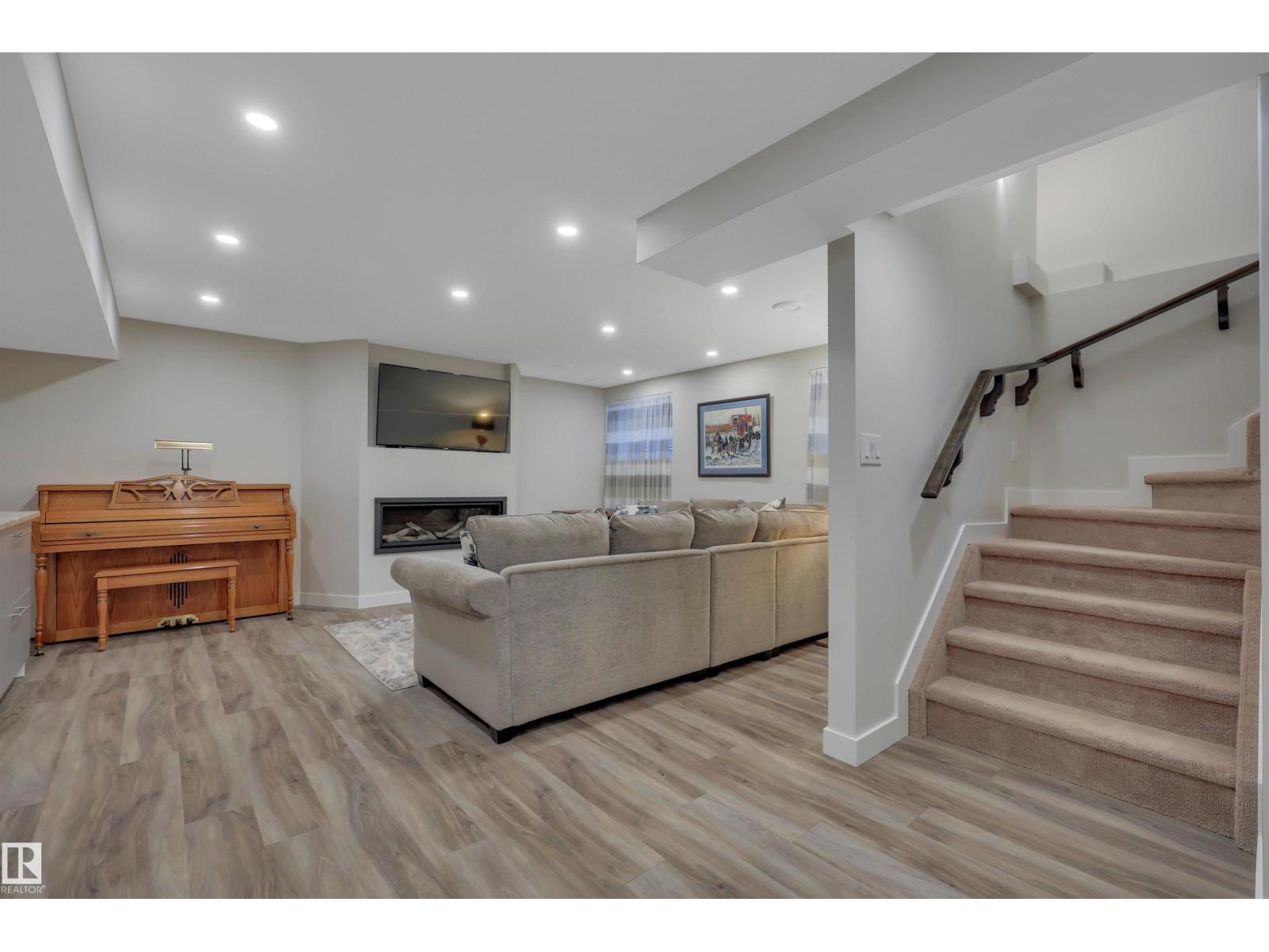 11317 123 ST NW - 36