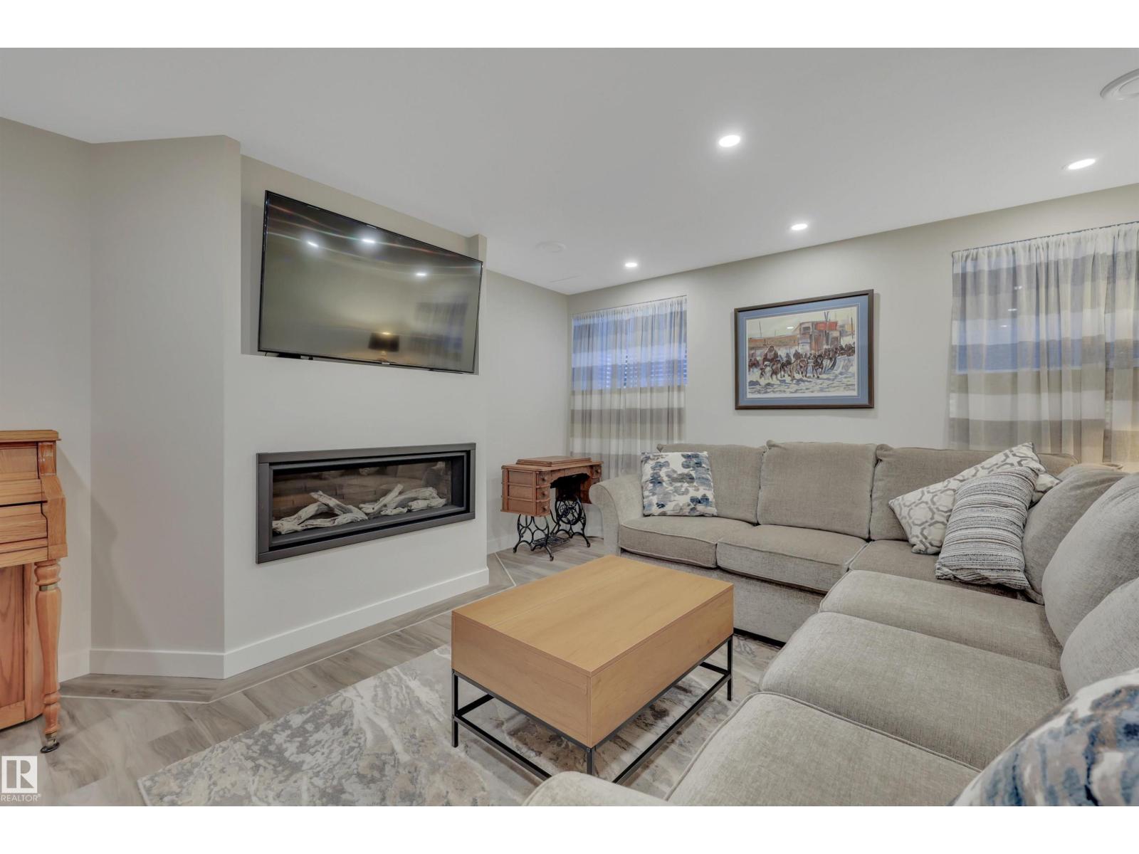 11317 123 ST NW - 37