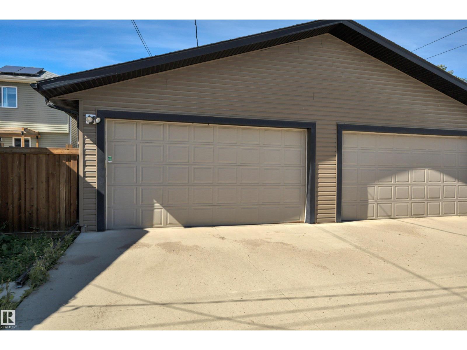 11317 123 ST NW - 54