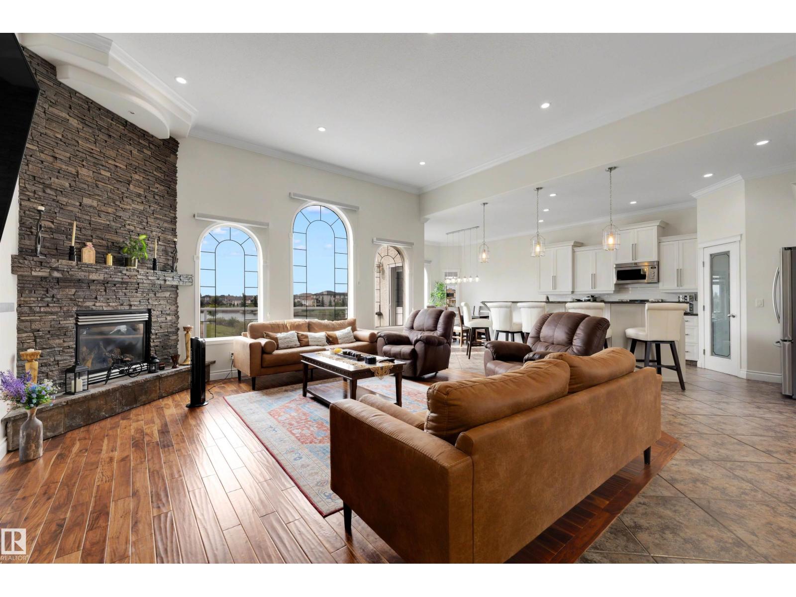 282 OZERNA RD NW - 1