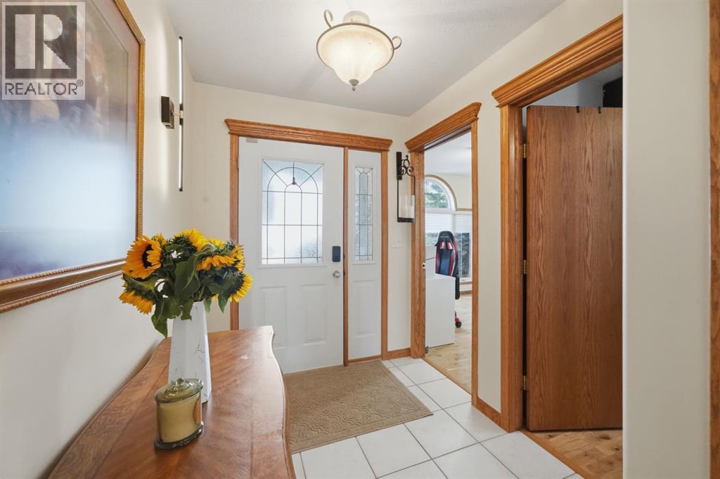 Listing photo – 112 Ammeter Close, Red Deer