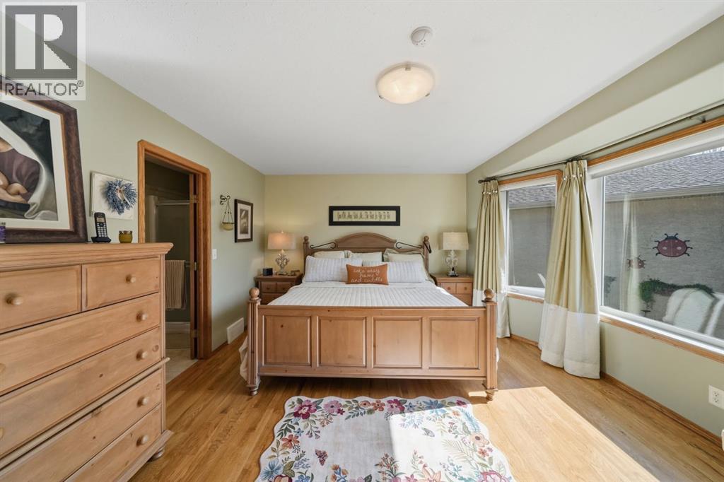 Listing photo – 112 Ammeter Close, Red Deer