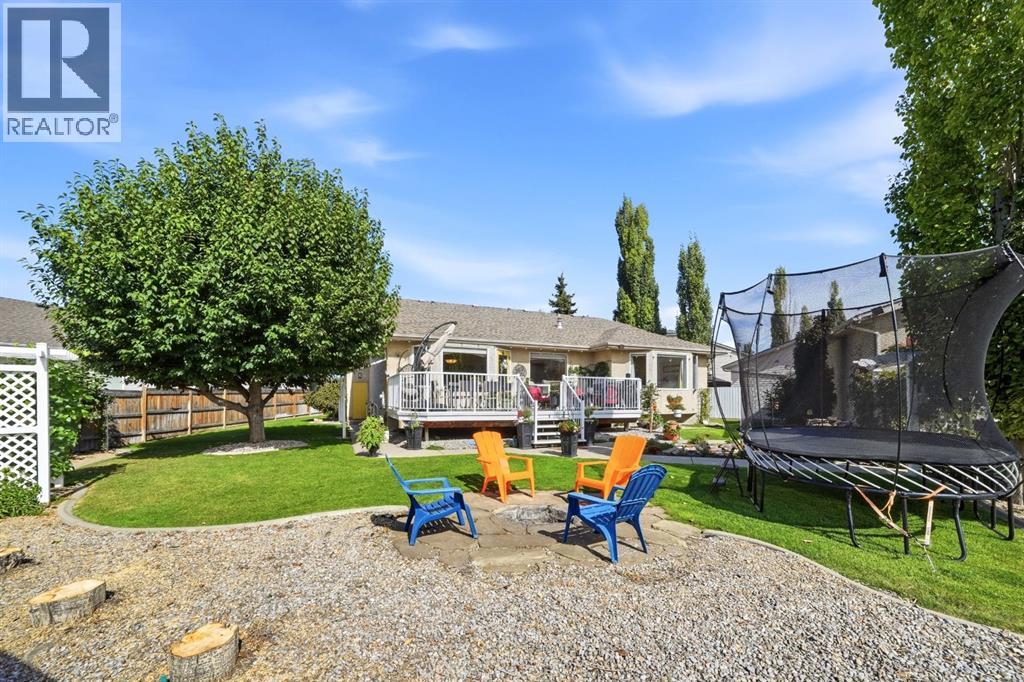 Listing photo – 112 Ammeter Close, Red Deer