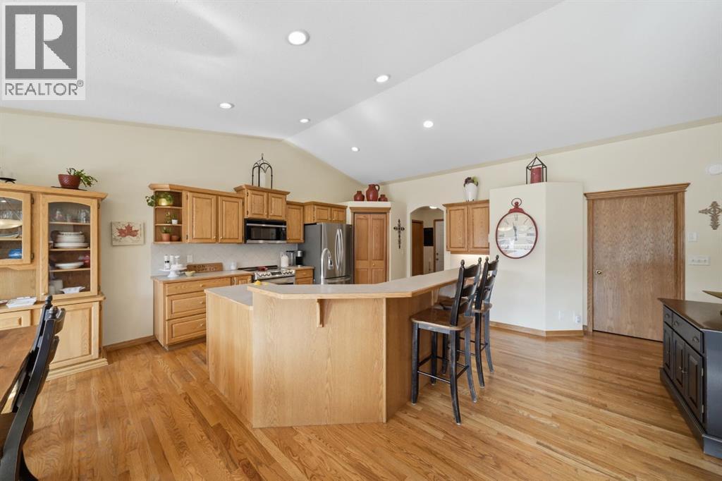 Listing photo – 112 Ammeter Close, Red Deer