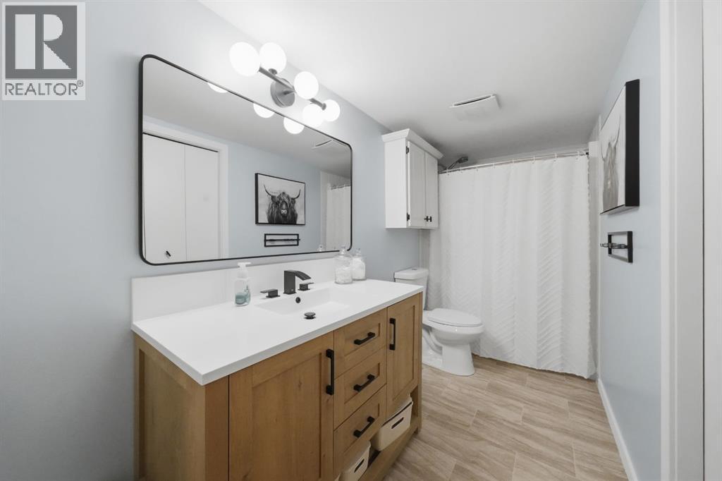 Listing photo – 112 Ammeter Close, Red Deer