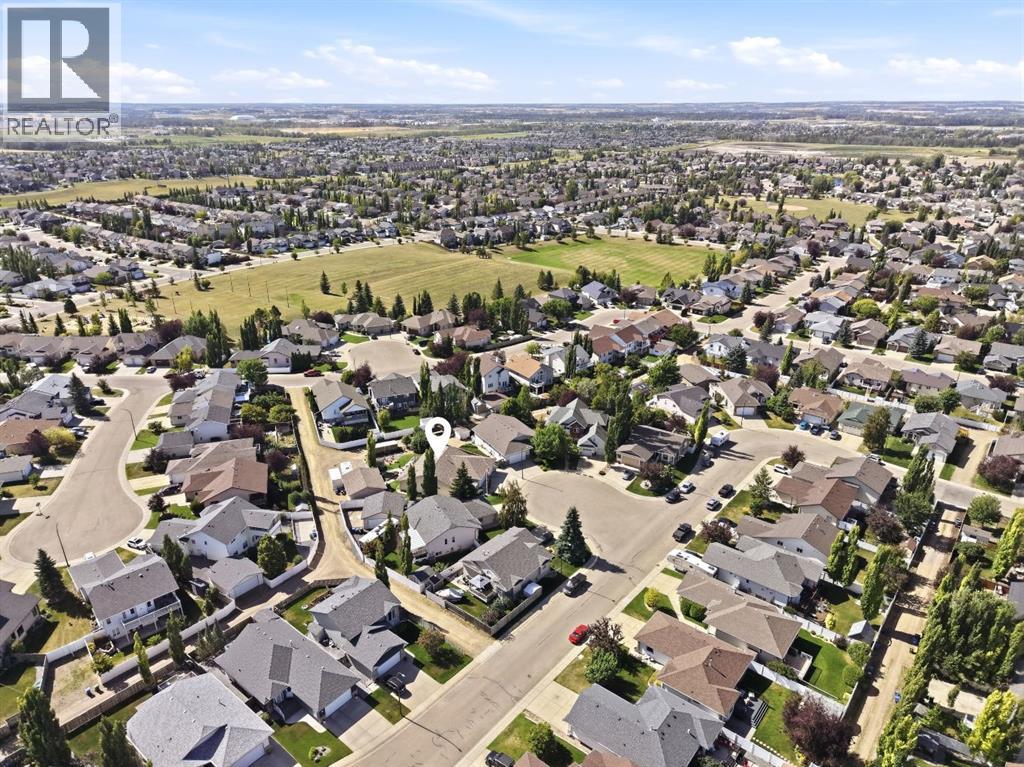 Listing photo – 112 Ammeter Close, Red Deer