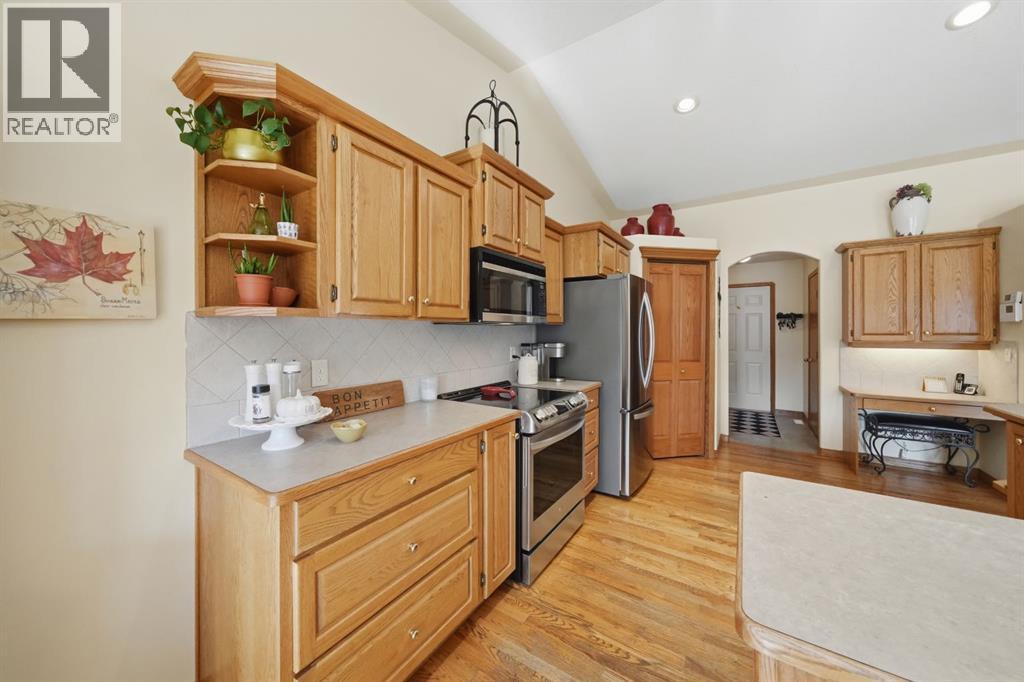 Listing photo – 112 Ammeter Close, Red Deer