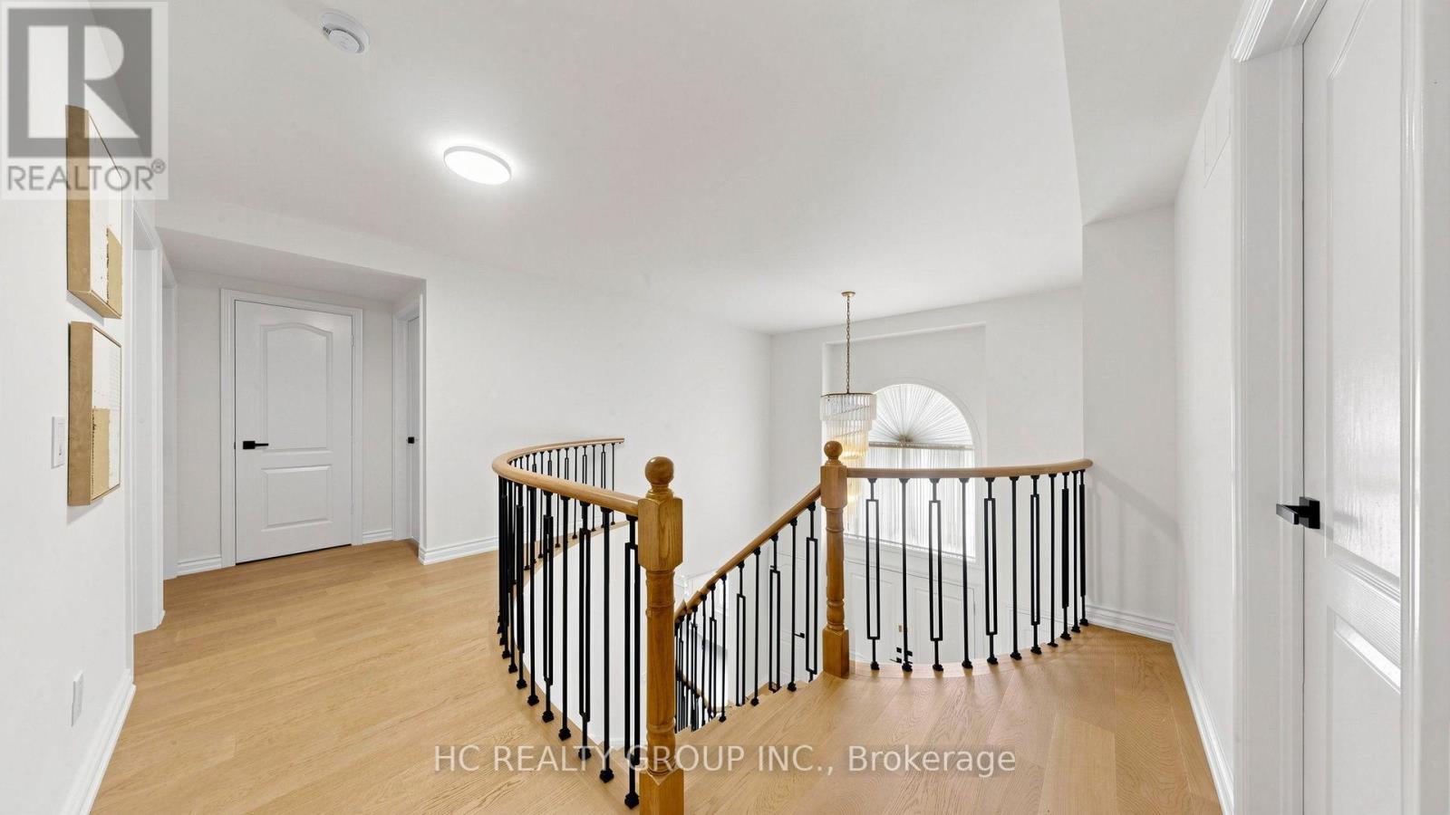 26 LANDMARK COURT - 24