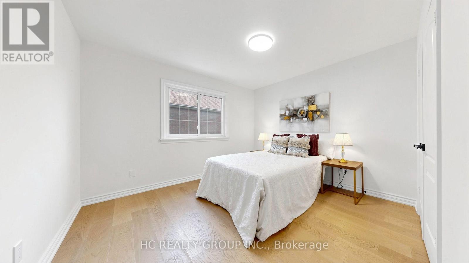 26 LANDMARK COURT - Image 33
