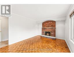 92 Russell Snider Drive, King, ON L0G1N0 Photo 12