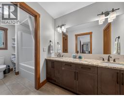 7540 Springs Terrace, Radium Hot Springs, BC V0A1M0 Photo 46