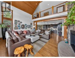 7540 Springs Terrace, Radium Hot Springs, BC V0A1M0 Photo 33