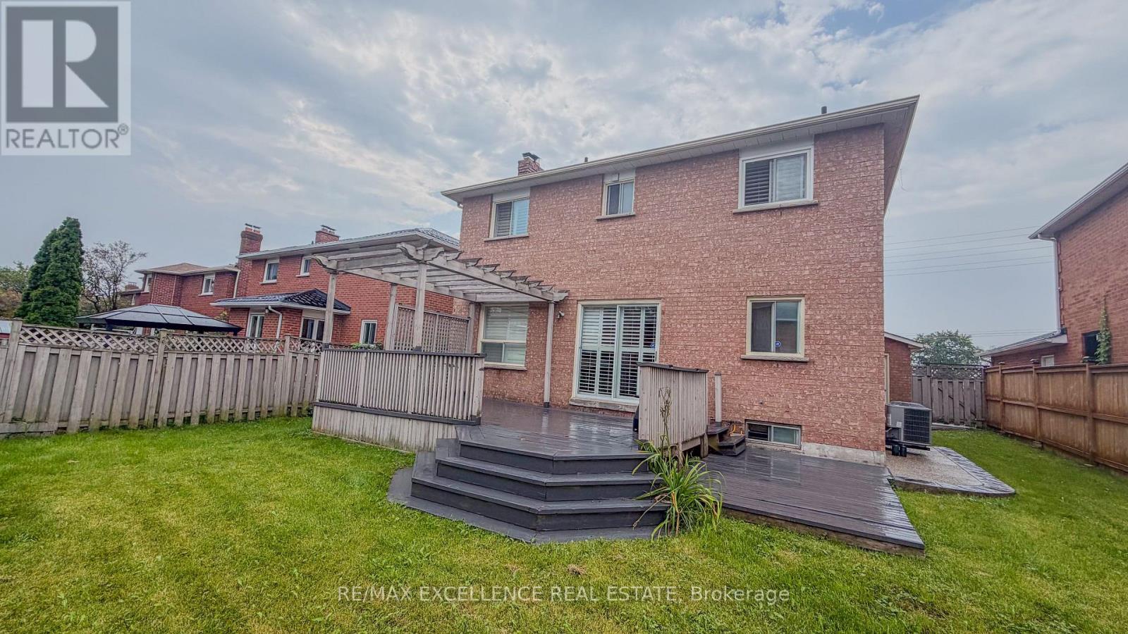 303 HICKORY CIRCLE - 31