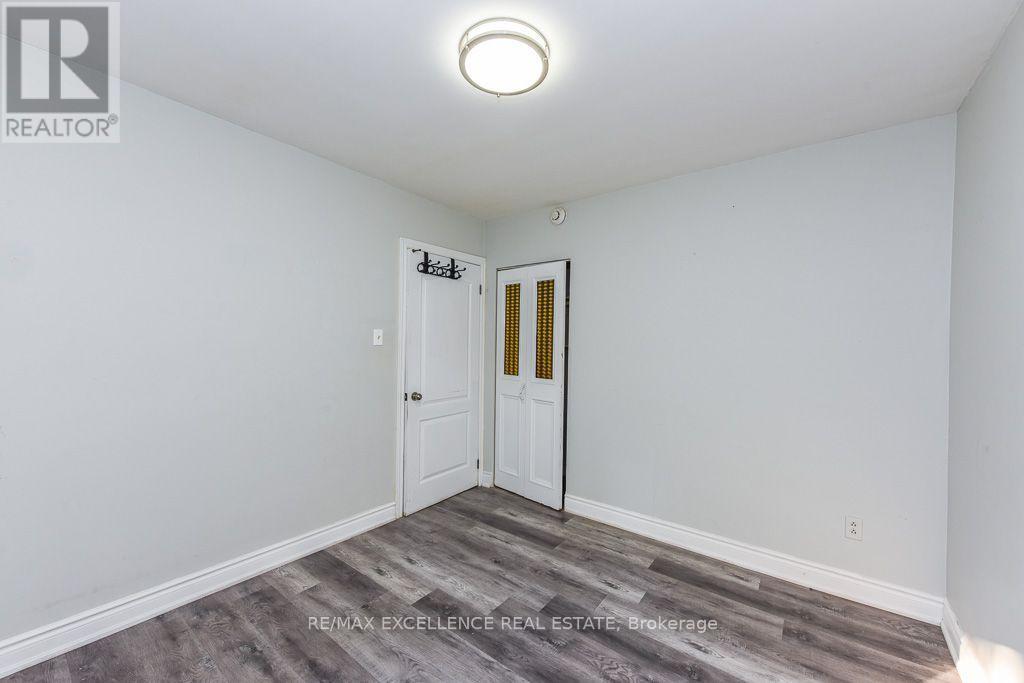7150 MINOTOLA AVENUE - 16