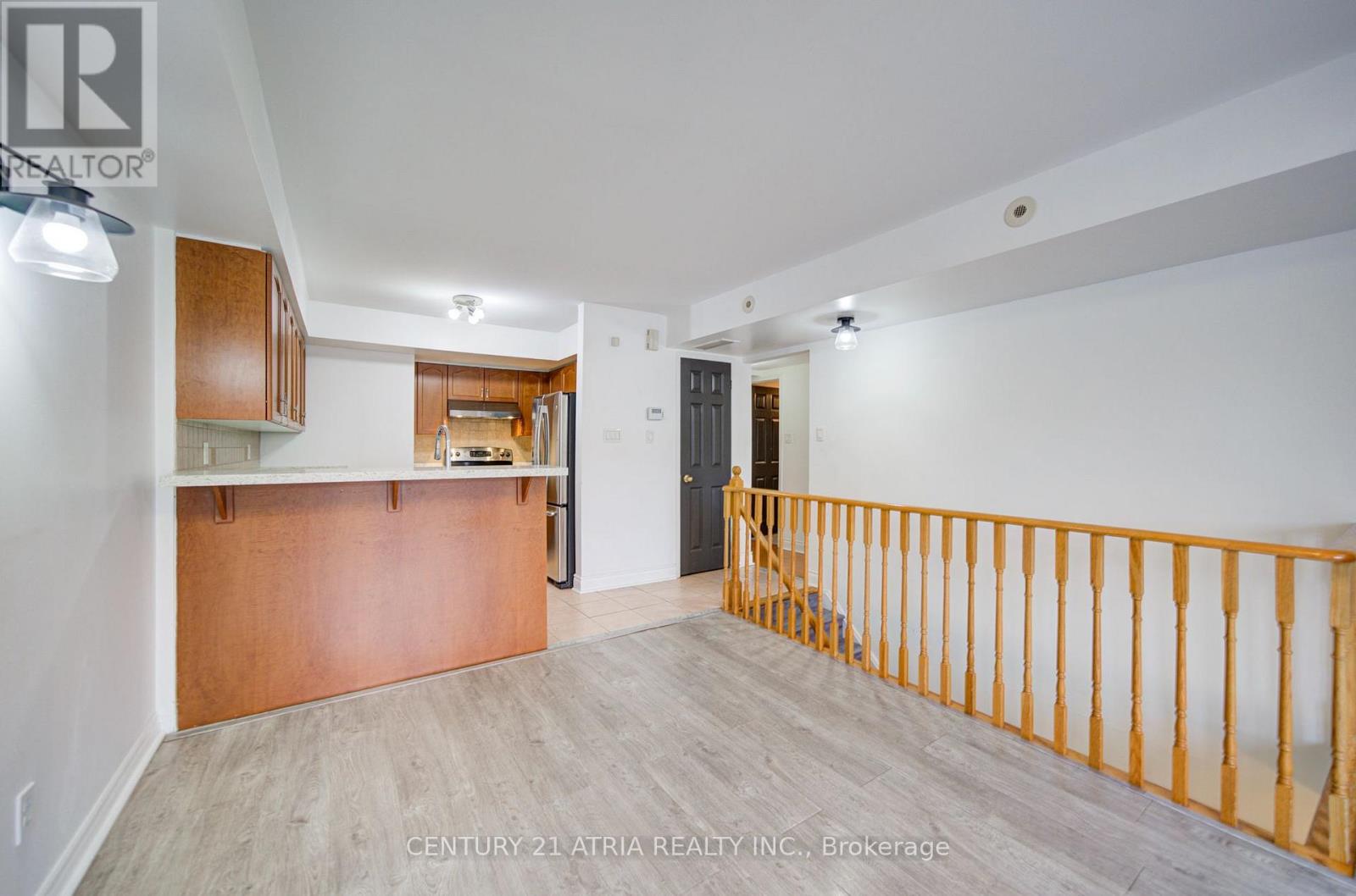 #127 200 MCLEVIN AVENUE - 11
