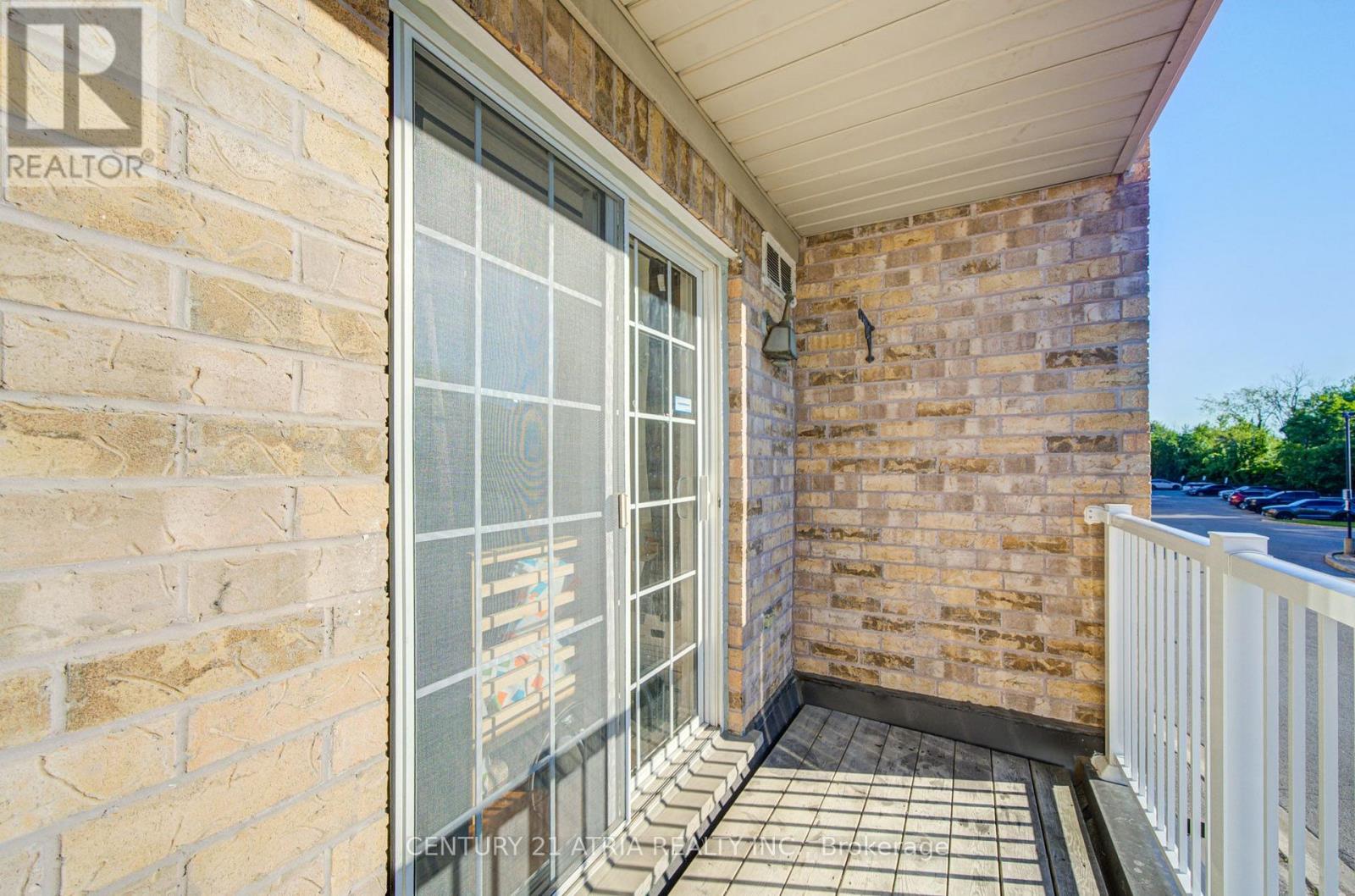 #127 200 MCLEVIN AVENUE - 36