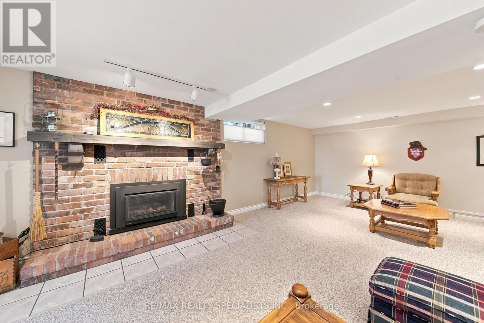 36 THICKETWOOD PLACE - 39