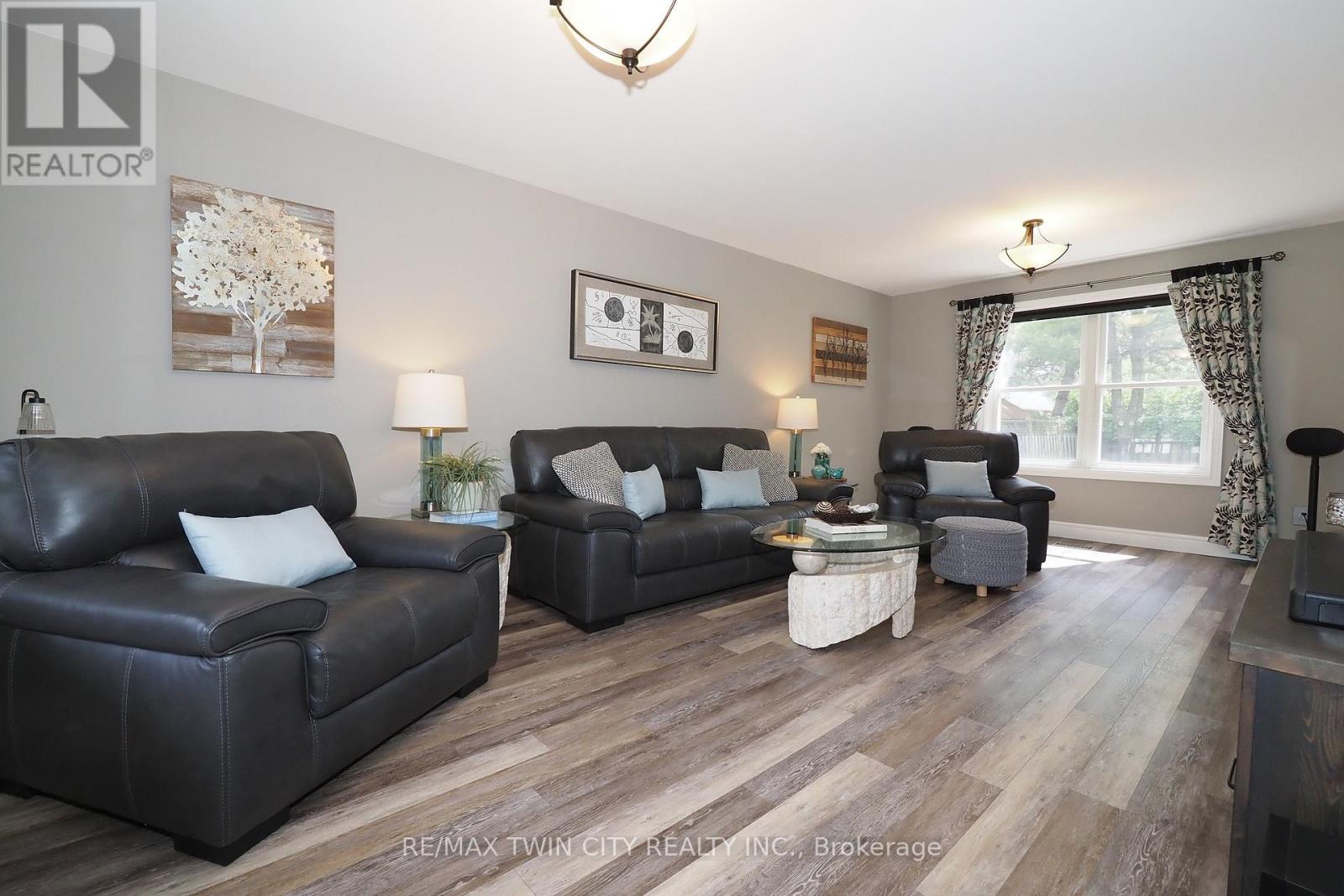 324 Cooper Street, Cambridge, Ontario, N3C3X8, Cambridge, Ontario — photo 5 of 5