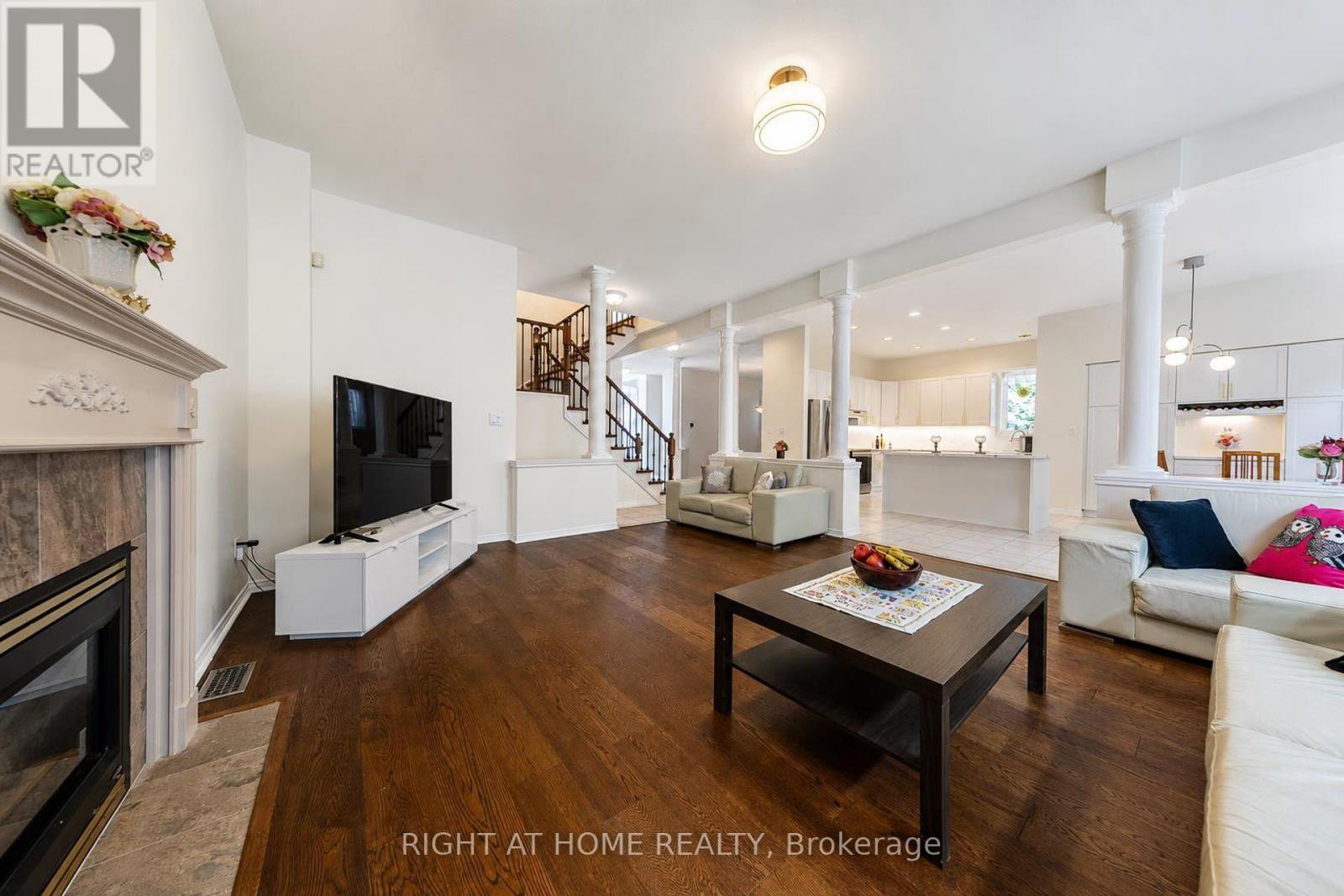 27 THOROUGHBRED BOULEVARD - Image 20