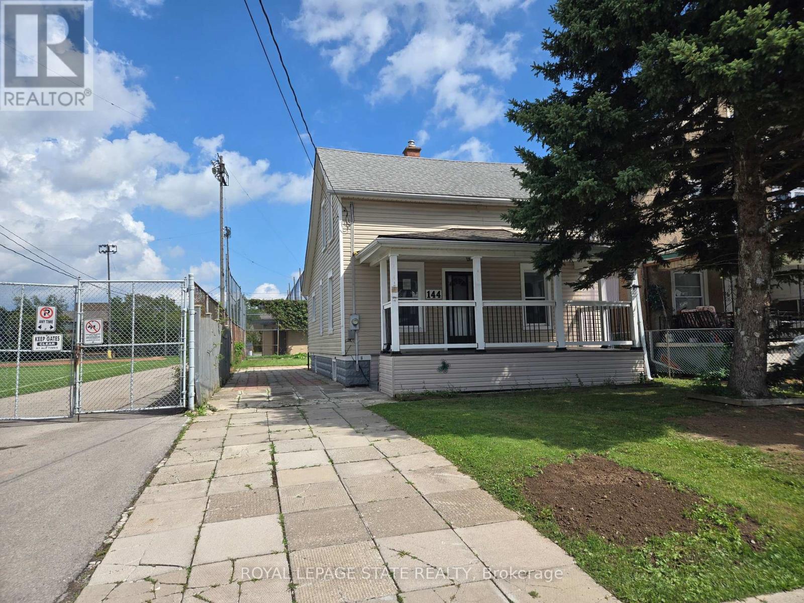 144 BURGAR STREET - 1