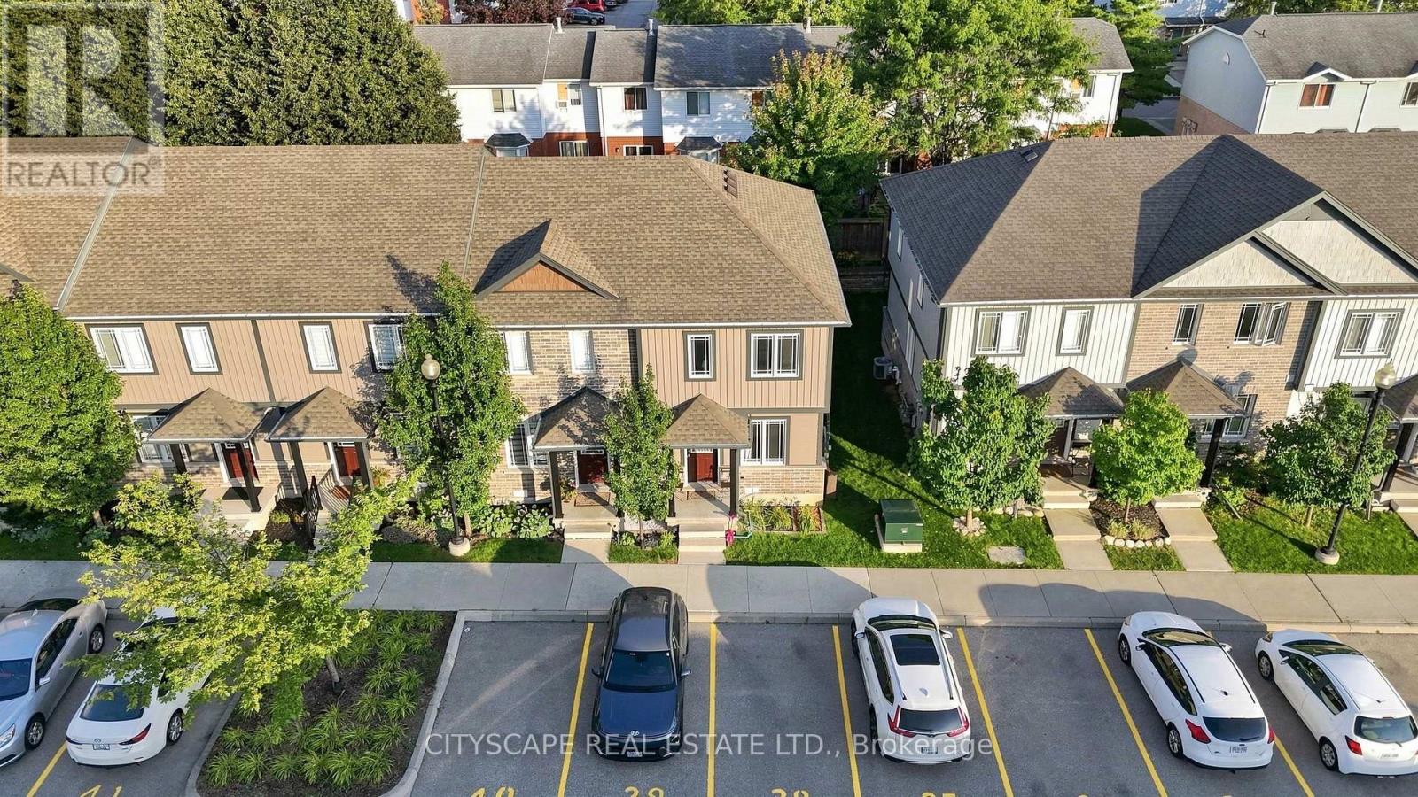 #37 350 DUNDAS STREET S - 2
