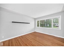 Pantry - 7307 76 St Nw, Edmonton, AB T6C0G5 Photo 9
