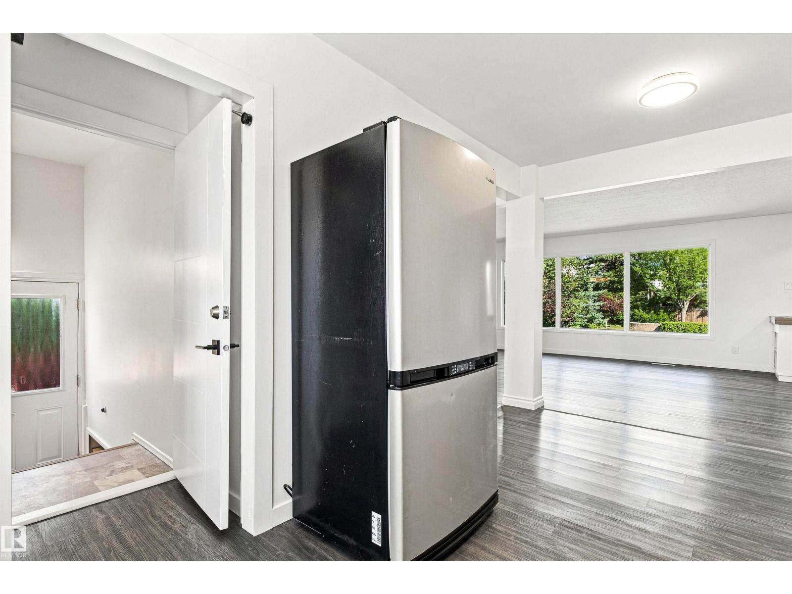 14603 88 AV NW - 23
