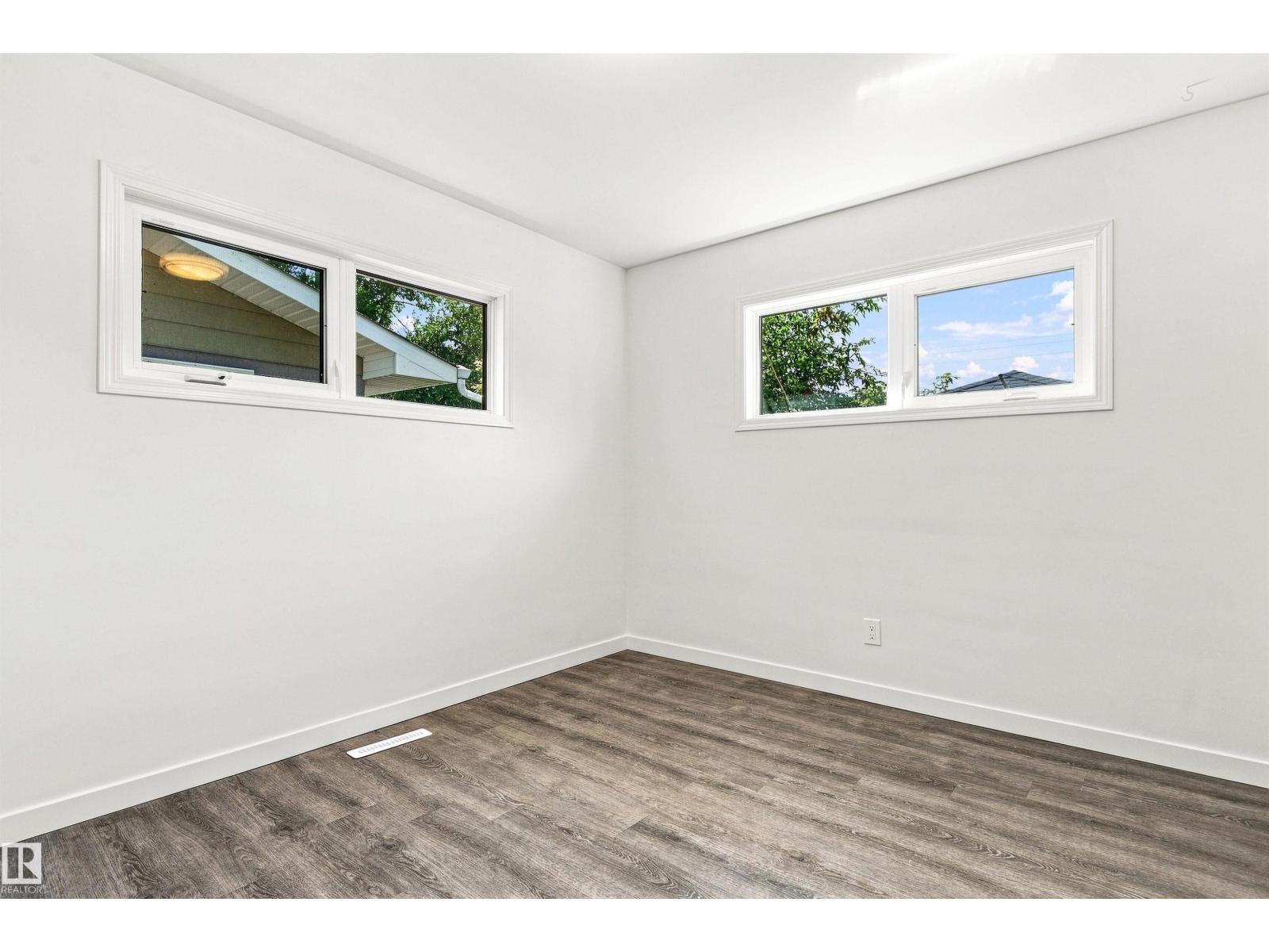 14603 88 AV NW - 32